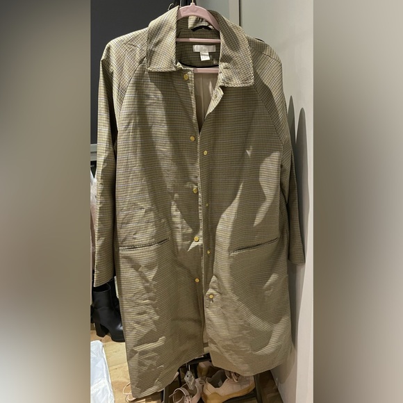 three coats.White fur coat Primark (M)check coat H&M (10)pink trench H&M (M) - Picture 2 of 3